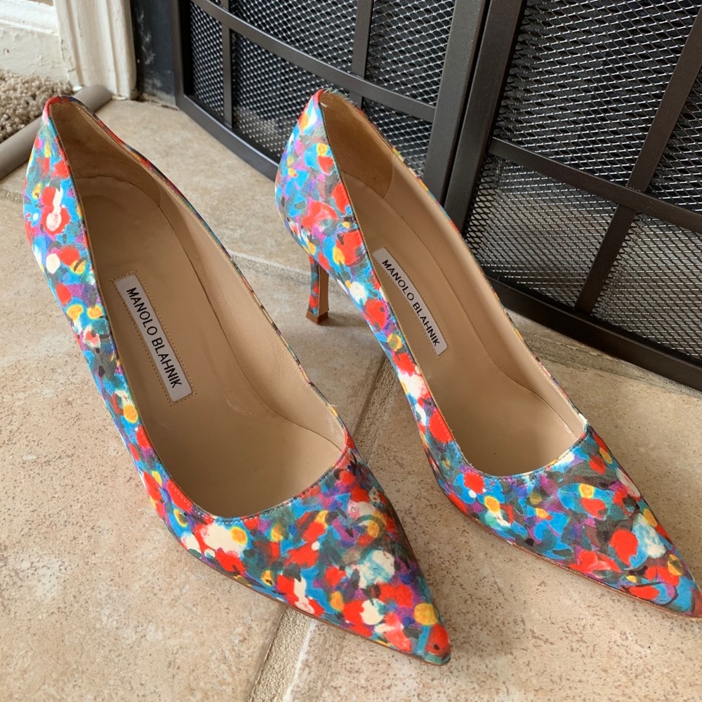 ⚡️ Manolo Blahnik heels ⚡️